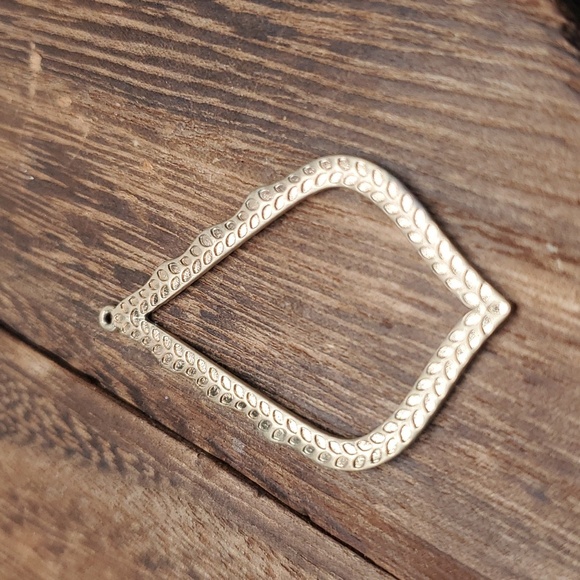 Lattice tahitian drop pendulum pendant - Picture 2 of 2